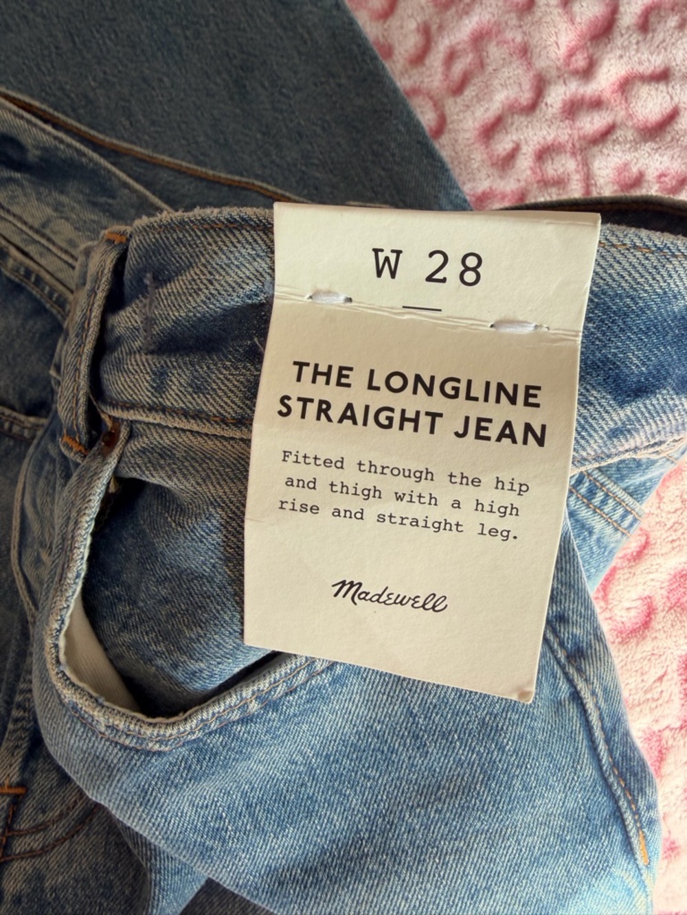 NWT Madewell Faded Light Blue Straight Jeans Leg.
Women’s Size: 28 - Picture 10 of 10